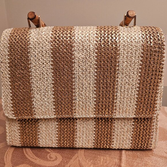 NWT D'Margeaux Cream and Gold Resort Wear Handbag - Picture 1 of 10